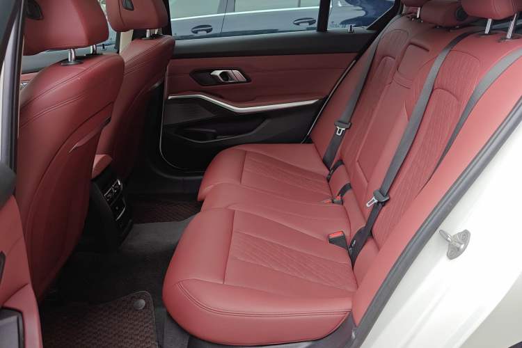 Used BMW i3 2022 eDrive 35 L
