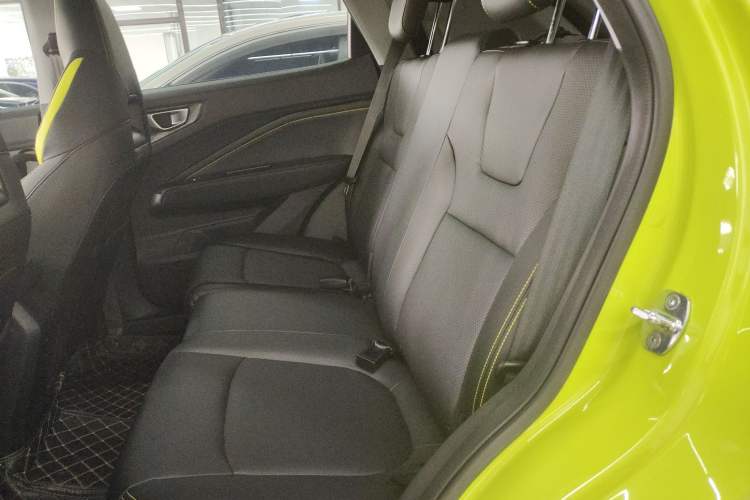 Used Wuling Alvez 2022 1.5T CVT Trendy & Cool Edition Left Rear Seat