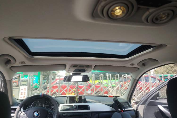 Used BMW 3 Series 2013 Facelifted 320Li Luxury Design Package
