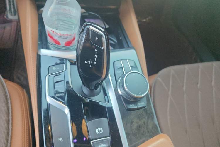 Used BMW 5 Series 2018 530Li Leading Model M Sport Package
