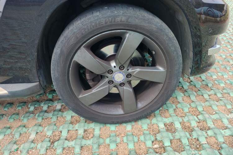 Used Mercedes-Benz GLK-Class 2013 GLK 300 4MATIC Dynamic Sunroof Model
