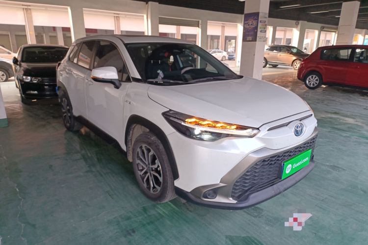 Used Toyota FRONTLANDER 2023 2.0L Smart Electric Hybrid Dual-Engine Deluxe Version Front Right 45 Deg