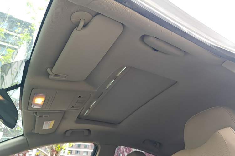 Used Buick Regal 2015 2.0L Leading Fashion Edition