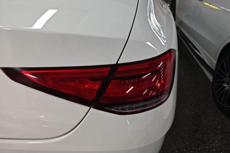 Used Mercedes-Benz CLS 2018 CLS 300 Luxury Model
