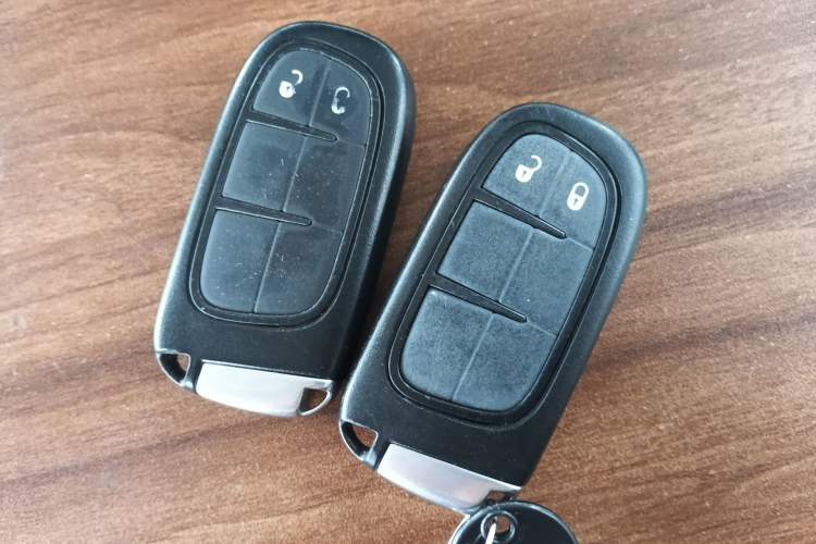 Used Jeep Cherokee 2016 2.4L Leading Edition
