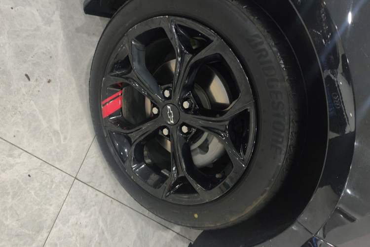 Used Chevrolet Malibu XL 2020 Redline 550T Automatic Sport Edition Right Front Wheel Hub
