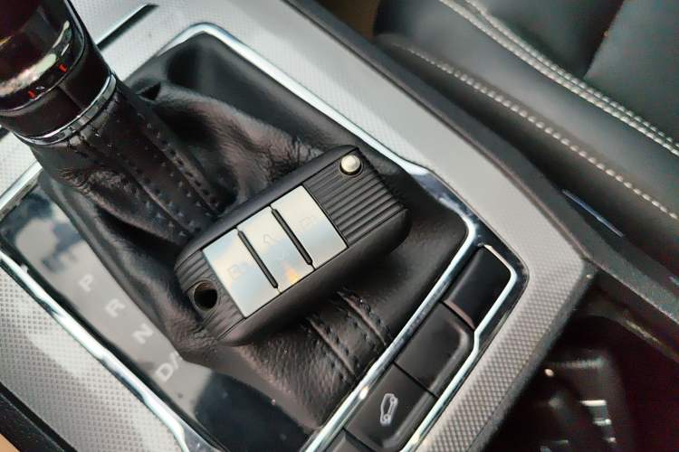 Used Roewe RX5 2020 20T Automatic 4G Connected Million-Dollar Flagship Edition