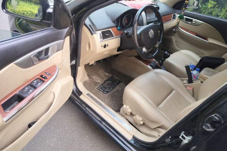 Used Buick Excelle 2013 1.5L Manual Luxury Model
