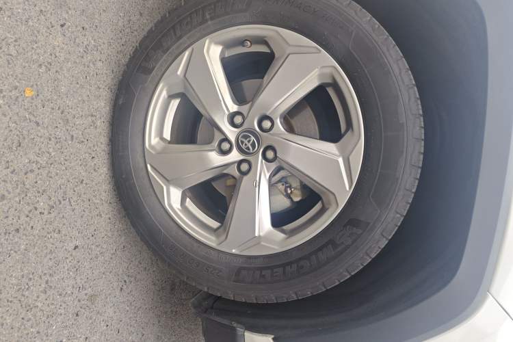 Used Toyota RAV4 2020 2.0L CVT Two-Wheel Drive Fashion Edition