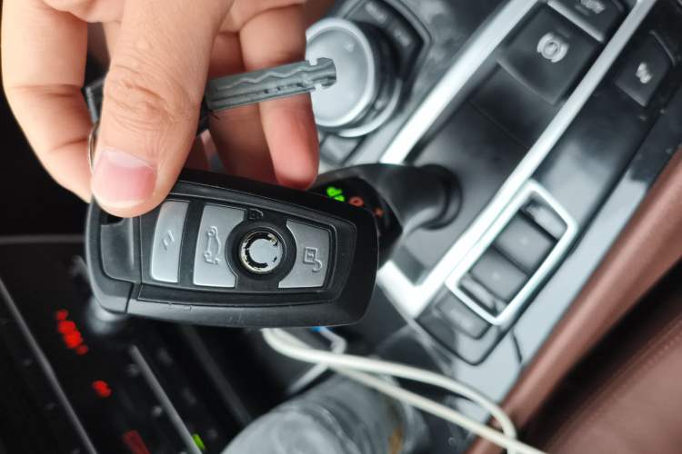 Used BMW 5 Series GT 2014 528i Leading Model