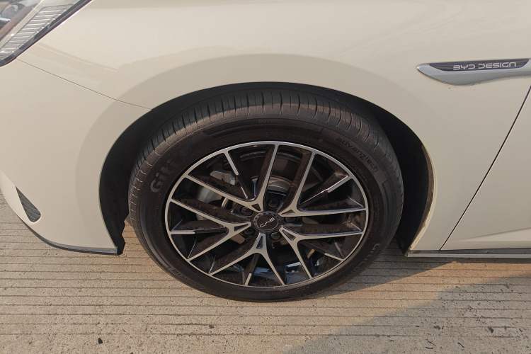 Used BYD Seal 2023 DM-i 1.5L 121km Prestige Model
