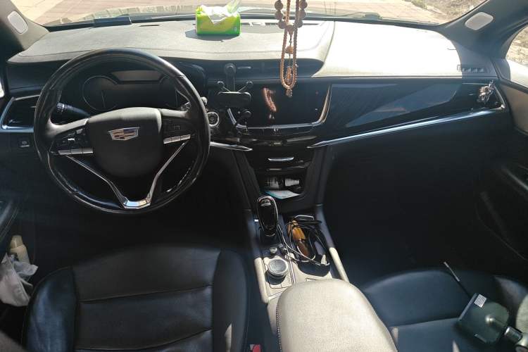 Used Cadillac XT6 2022 2.0T Six-Seater Four-Wheel Drive Luxury Version
