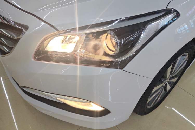 Used Hyundai Mistra 2016 1.8L Automatic Smart GLS Left Front Headlight