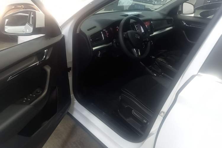 Used Skoda Kamiq 2023 Revised 1.5L Automatic Comfort Edition