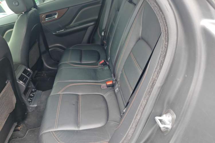 Used Jaguar F-PACE 2018 2.0T Four-Wheel Drive Urban Luxury Edition
