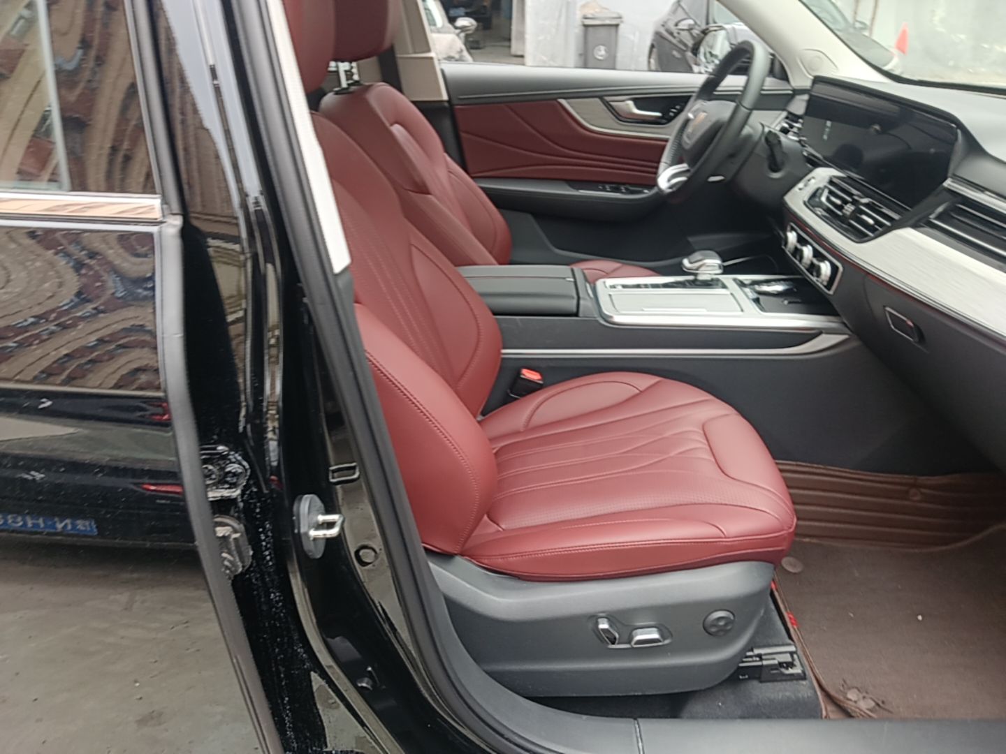 Hongqi HS5 2023 2.0T Four-Wheel Drive Flagship Pro 500 000th Unit Commemorative Edition — снимка 19