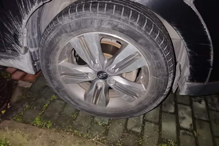 Used Hyundai ix35 2013 2.0L Automatic Two-Wheel Drive Leading GLX China IV Standard Right Front Wheel Hub