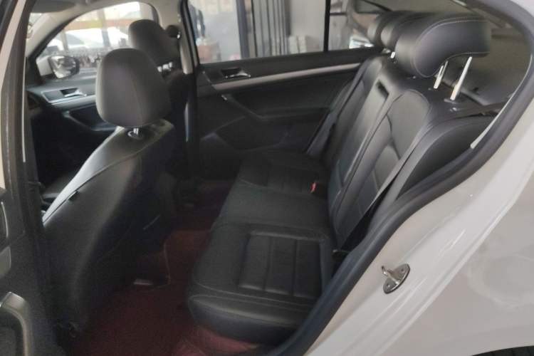 Used Volkswagen Lavida 2015 1.6L Automatic Comfort Edition Left Rear Seat