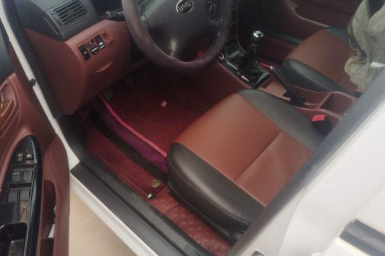 Used BYD F3 2012 Energy-Saving Edition 1.5L Manual Standard Model
