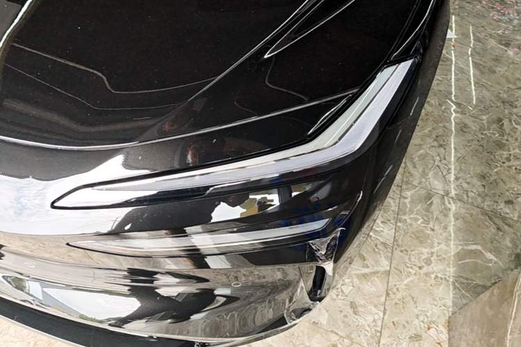 Used ONVO L60 2024 60 kWh Rear-Drive Version