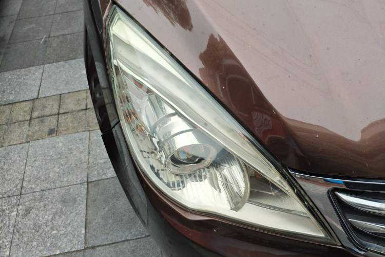 Used BAIC Weiwang M30 2015 1.5L Basic Version BJ415B Right Front Headlight