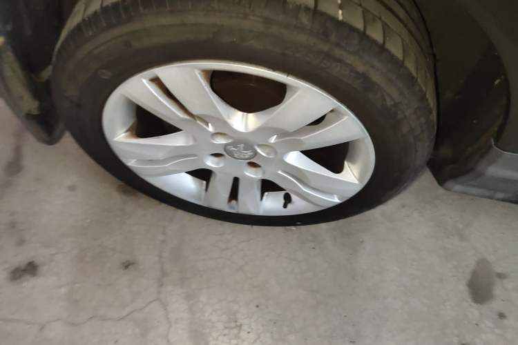 Used Peugeot 3008 2013 2.0L Manual Classic Edition
