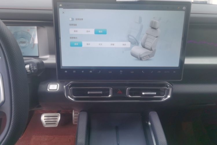 Used JETOUR Traveler 2025 2.0TD XWD Conquer Extended Version 7 Seats
