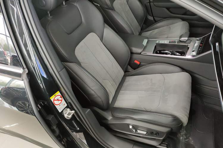 Used Audi A6L 2024 45 TFSI Prestige Dynamic Edition
