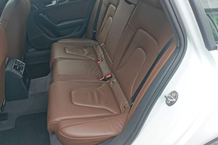 Used Audi A4L 2016 35 TFSI Collection Edition S line Comfort Model
