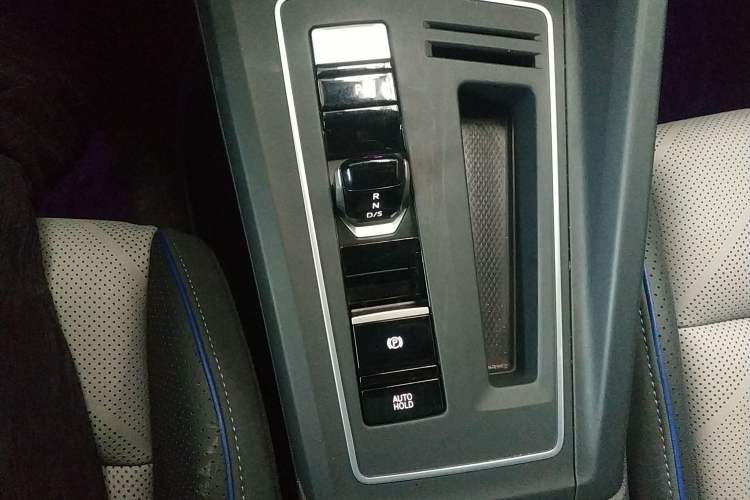 Used Volkswagen Golf 2025 300TSI R-Line