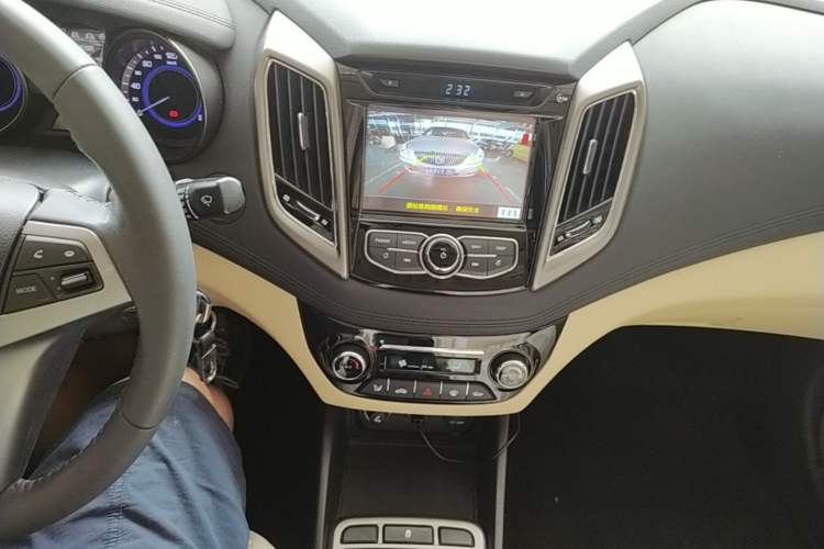 Used CHANGAN Eado 2015 1.6L Manual Luxury Model China V Standard