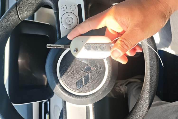 Used Wuling Hongguang MINIEV 2024 3rd Generation 170 km Interior 1