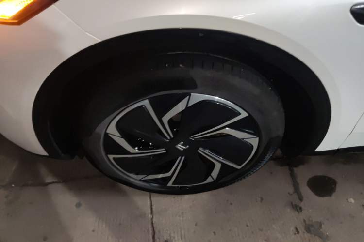 Used Rising R7 2024 Advanced Edition
