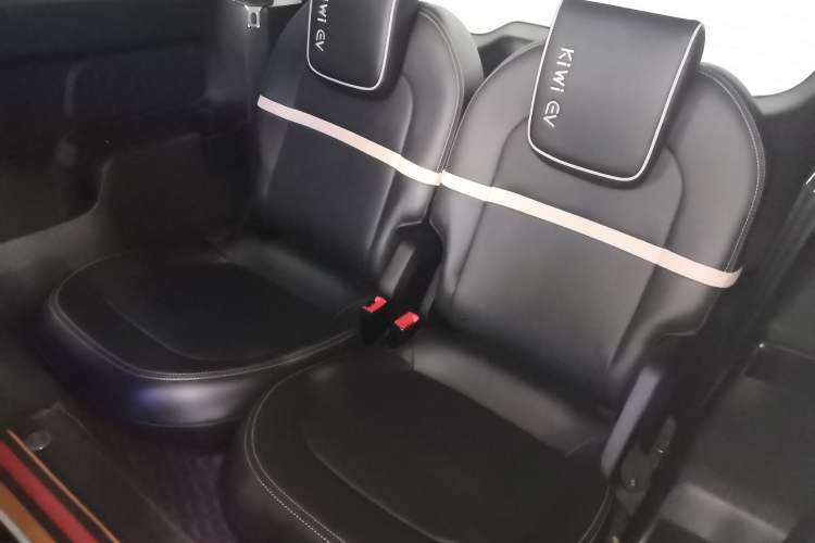 Used Baojun KiWi EV 2022 Artist Lite Edition Ternary Lithium