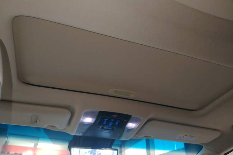 Used Toyota Vellfire 2021 Crown Dual-Engine 2.5L HV Prestige Edition Headliner