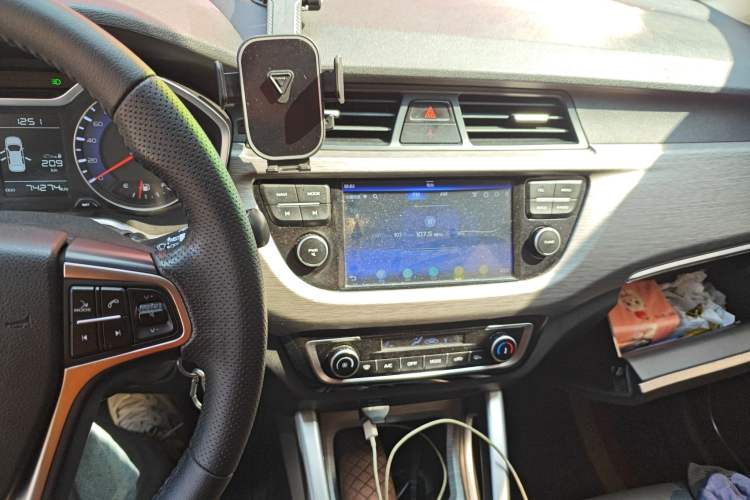 Used Geely Auto Vision X3 2017 1.5L Manual Luxury Model
