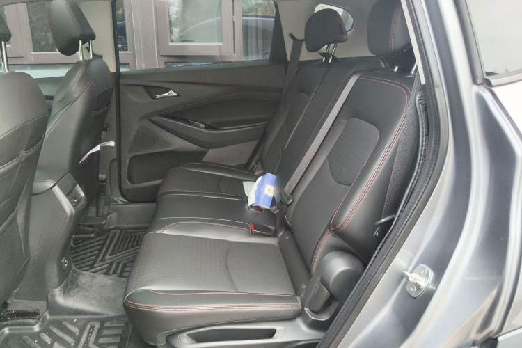 Used Chevrolet Orlando 2018 Redline 530T Automatic Enjoyment Edition (5+2 Model) – China V Standard Left Rear Seat