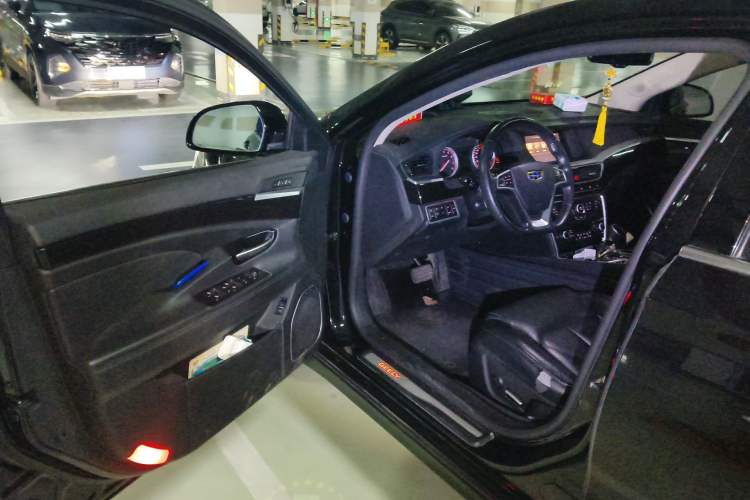 Used Geely Auto Emgrand GT 2015 1.8T Flagship Model Driver Seat