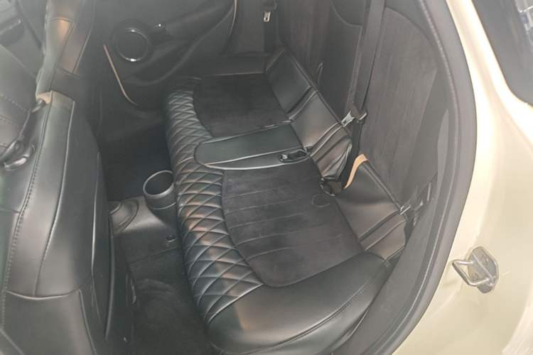 Used MINI 2018 1.5T ONE PLUS Five-Door Edition Left Rear Seat