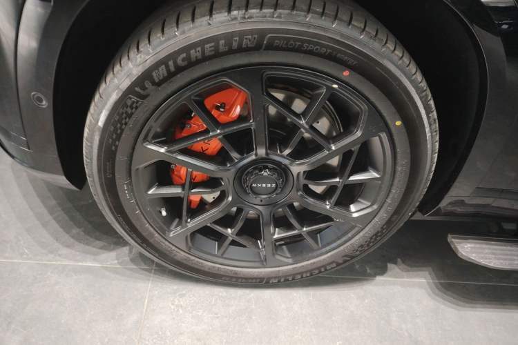 Used Zeekr 9X 2025 Moon Black Edition 70kWh