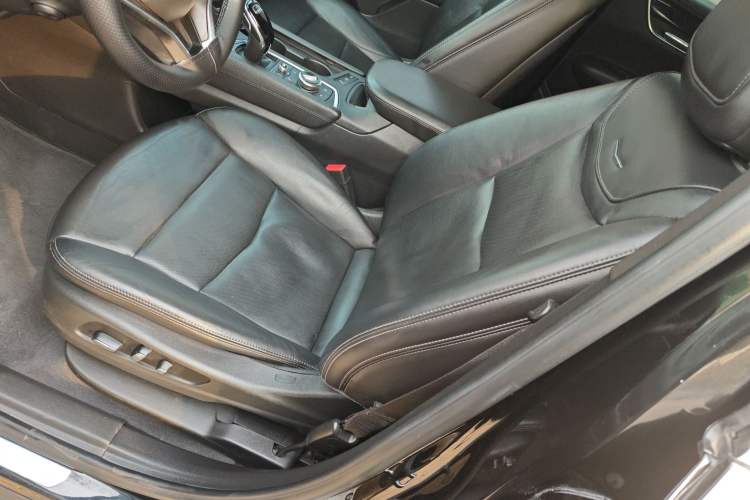 Used Cadillac XT6 2021 28T Six-Seater Luxury Version
