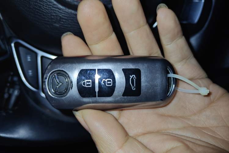 Used Mazda Atenza 2015 2.5L Blue Sky Sport Edition