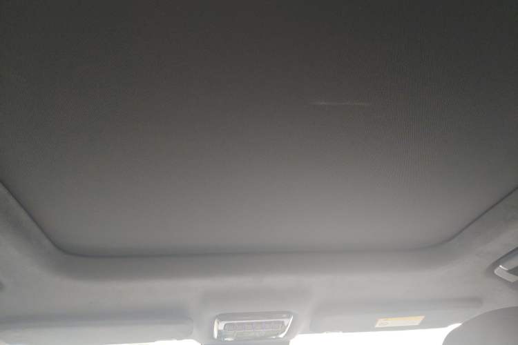 Used Brave warrior M817 2025 Model, Pro Headliner