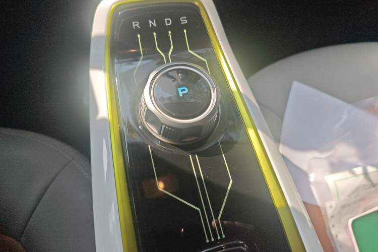 Used CHANGAN OSHAN Benni E-Star 2022 Qingxin Edition Colorful Model Lithium-NMC
