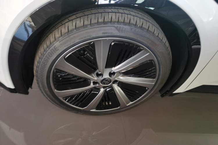 Used Toyota bZ5 2025 Model 550 PRO Smart Driving Edition