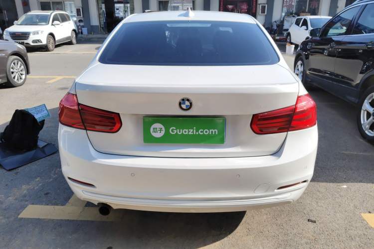 Used BMW 3 Series 2016 316i Fashion Model
