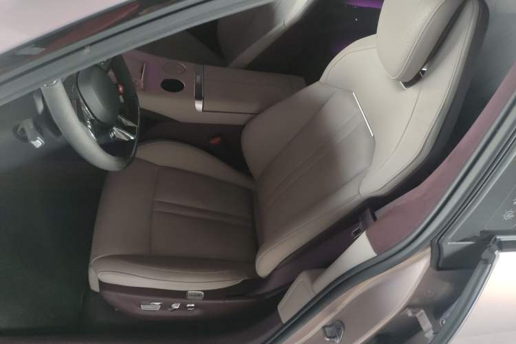 Used Xiaomi Auto YU7 2025 Ultra-Long Range High-Performance All-Wheel-Drive Max Edition