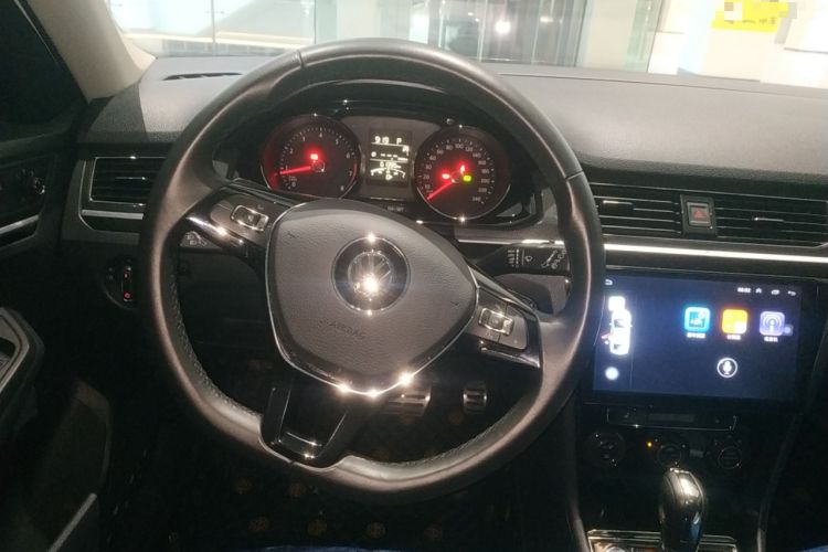 Used Volkswagen C-TREK 2018 230TSI DSG Luxury Version
