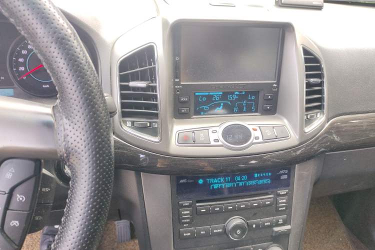 Used Chevrolet Captiva 2014 2.4L 4x4 Flagship Edition 7 Seats
