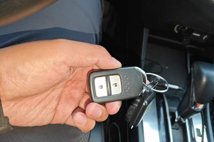 Used Honda Jade 2014 1.8L Automatic Comfort Elite Version 5 Seats Vehicle Key